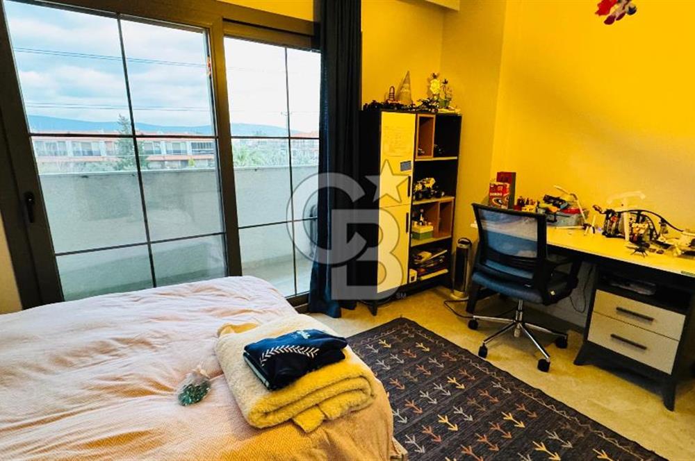 Foça Kazım Dirik Mah. Kiralık 3+1 Müstakil Villa
