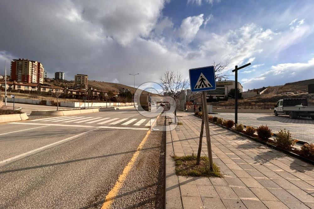 TÜRK KONUT BULV. YÜK. TABELA DEĞERİ 350 M2 KİRALIK DEPOLU DÜKKAN