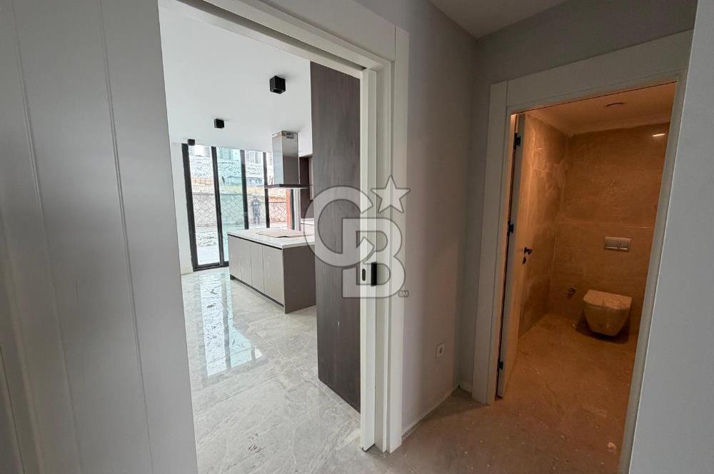 ÇANKAYA BEYTEPE MAH. SİTE İÇİNDE TRİPLEKS 329M² 5,5+1 LÜKS VİLLA