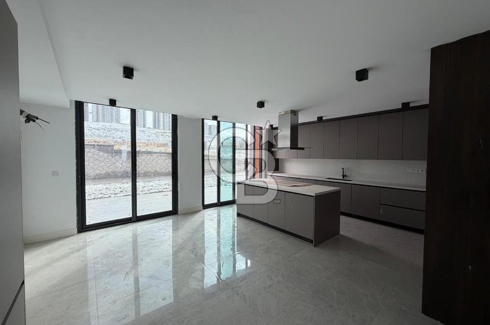 ÇANKAYA BEYTEPE MAH. SİTE İÇİNDE TRİPLEKS 329M² 5,5+1 LÜKS VİLLA