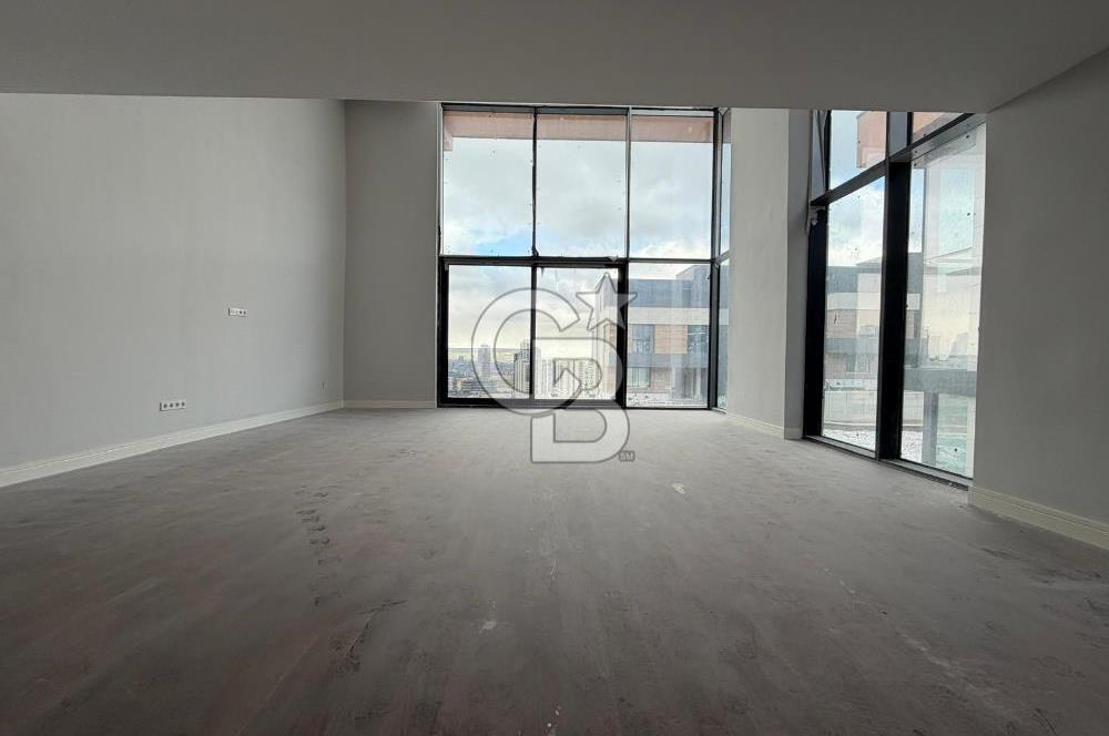 ÇANKAYA BEYTEPE MAH. SİTE İÇİNDE TRİPLEKS 329M² 5,5+1 LÜKS VİLLA