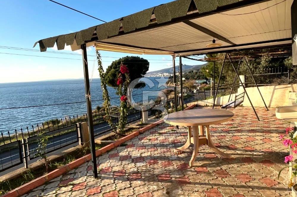 YALOVA FISTIKLI’DA DENİZ MANZARALI BAHÇELI MÜSTAKİL 2 KATLI VİLLA I GENİŞ VE FERAH YAŞAM