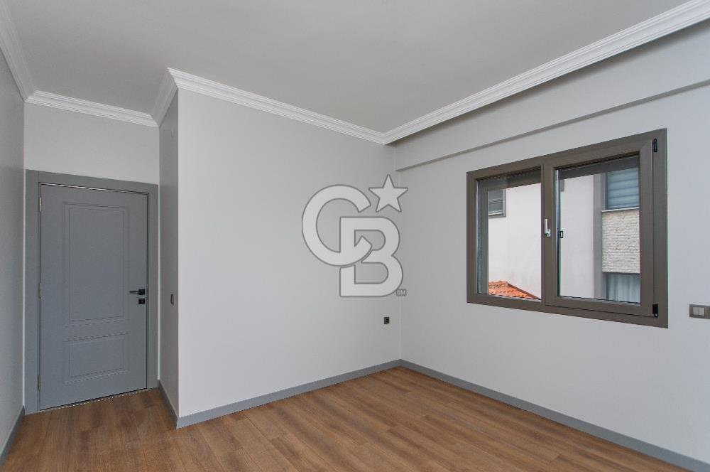 Foça Kazım Dirik Mah. Satılık 2+1 Kapalı Mutfak Bahçeli Dubleks