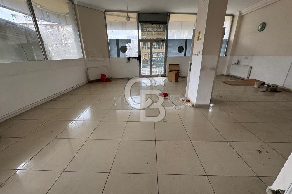 Sancaktepe de Atatürk Caddesine Cephe Köşe Başı Giriş Dükkan