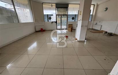 Sancaktepe de Atatürk Caddesine Cephe Köşe Başı Giriş Dükkan