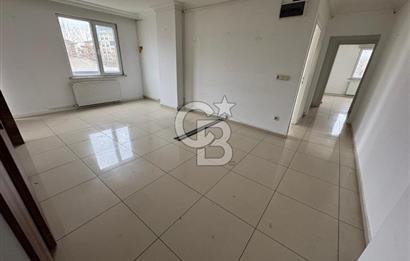 Sancaktepe de Atatürk Caddesine Cephe Köşe Başı Giriş Dükkan