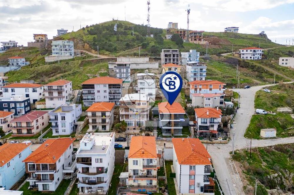 Foça Kazım Dirik Mah. Satılık 2+1 Kapalı Mutfak Bahçeli Dubleks