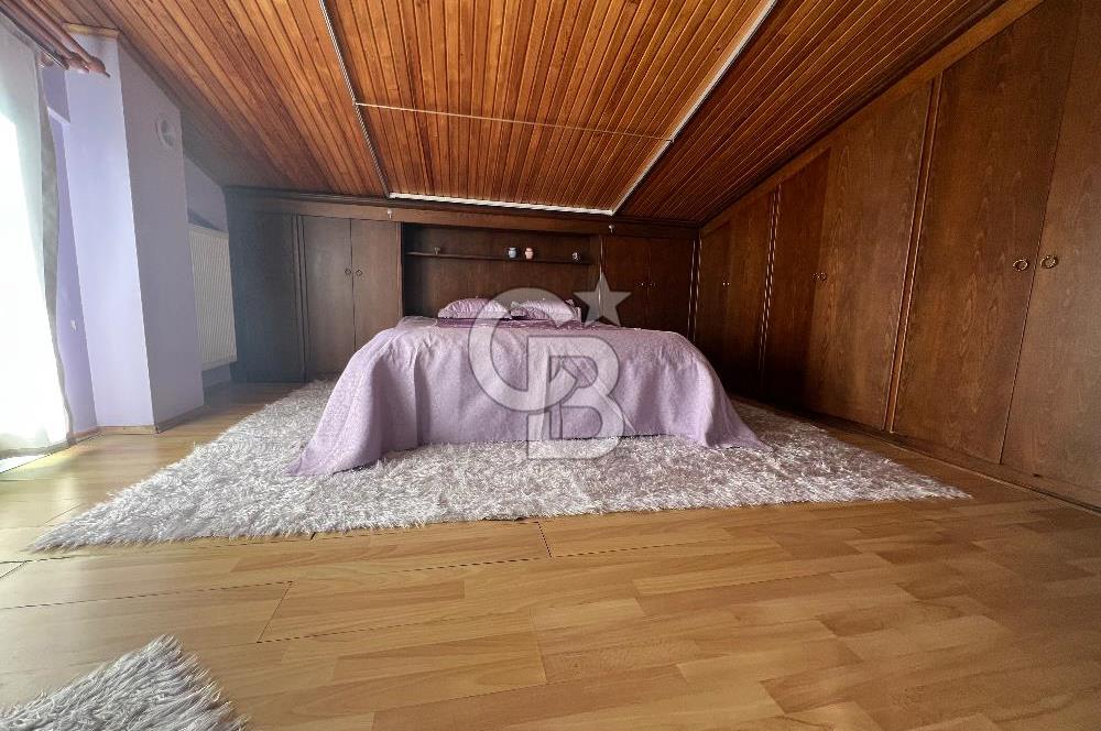 Buca Valirahmibey Mahallesinde 360 m² Teraslı, Jakuzili, Şömineli Dubleks