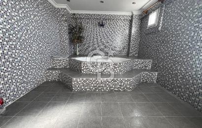 Buca Valirahmibey Mahallesinde 360 m² Teraslı, Jakuzili, Şömineli Dubleks