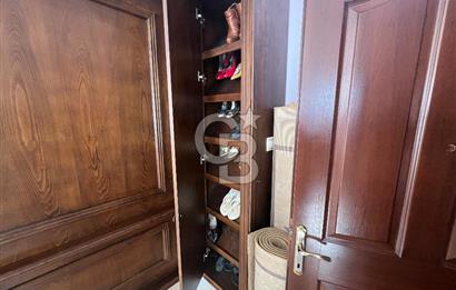 Buca Valirahmibey Mahallesinde 360 m² Teraslı, Jakuzili, Şömineli Dubleks