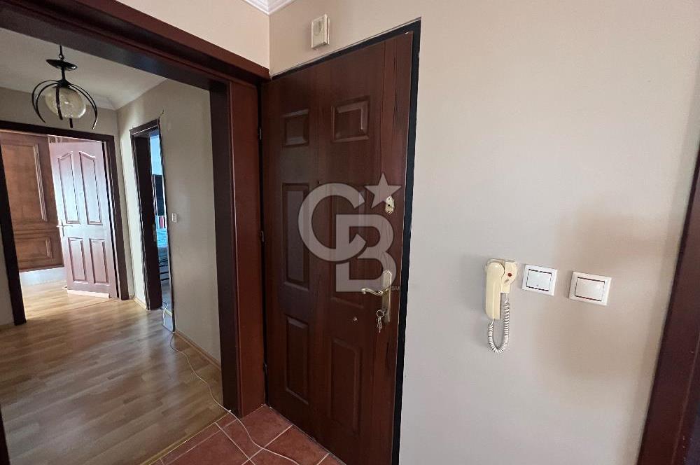 Buca Valirahmibey Mahallesinde 360 m² Teraslı, Jakuzili, Şömineli Dubleks