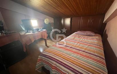 Buca Valirahmibey Mahallesinde 360 m² Teraslı, Jakuzili, Şömineli Dubleks