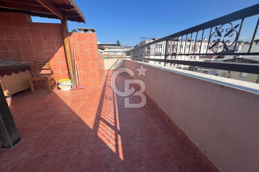 Buca Valirahmibey Mahallesinde 360 m² Teraslı, Jakuzili, Şömineli Dubleks