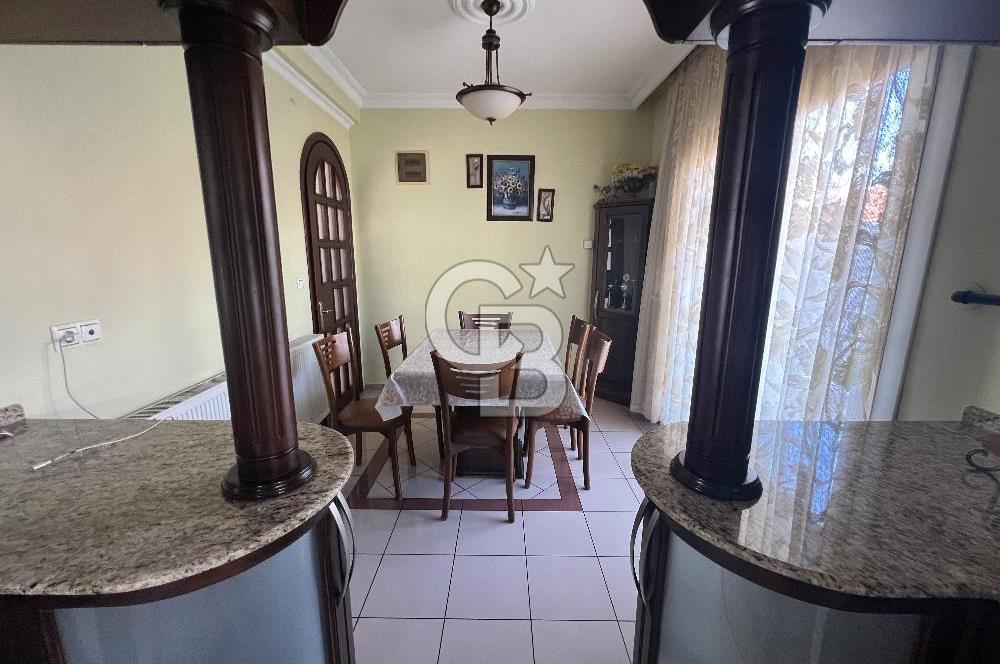 Buca Valirahmibey Mahallesinde 360 m² Teraslı, Jakuzili, Şömineli Dubleks