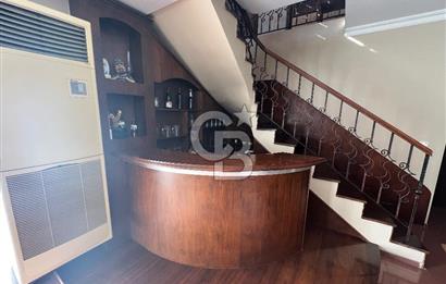 Buca Valirahmibey Mahallesinde 360 m² Teraslı, Jakuzili, Şömineli Dubleks