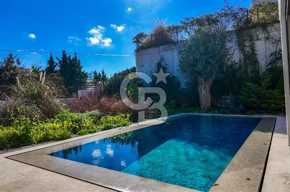 ORTAKENT’TE  SATILIK TAM MÜSTAKİL HAVUZLU VİLLA