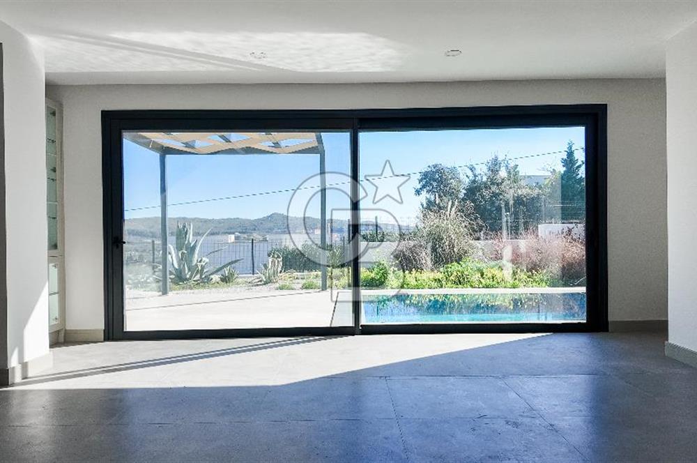 ORTAKENT’TE  SATILIK TAM MÜSTAKİL HAVUZLU VİLLA