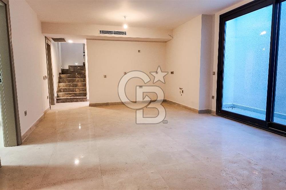 ORTAKENT’TE  SATILIK TAM MÜSTAKİL HAVUZLU VİLLA