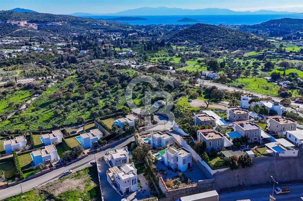 ORTAKENT’TE  SATILIK TAM MÜSTAKİL HAVUZLU VİLLA