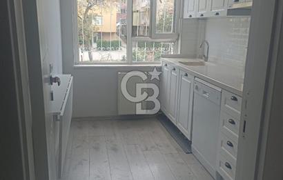 TunalıHilmi  Caddesi'nde Prestijli 3+1  Kiralık