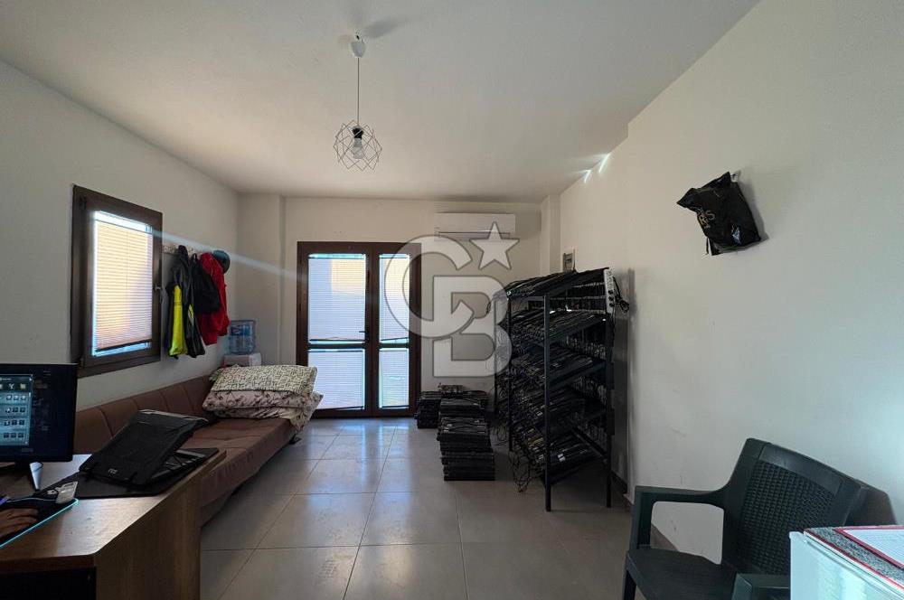 Bodrum Gümbet Cevatşakir Mahallesi Dükkan ve 1+1 Daire