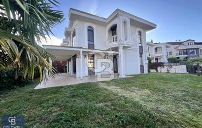 Başiskele Damlar'da Bella Bahçecik Sitesinde 5+1 Kiralık Villa