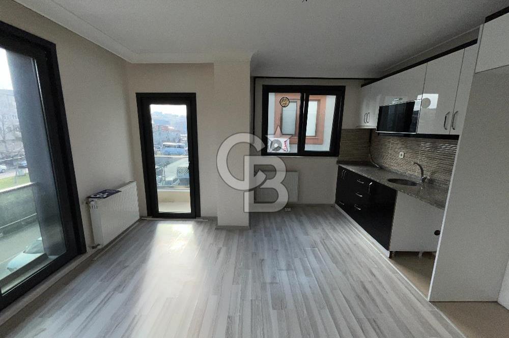 Ataşehir Esatpaşada Ulaşıma Yakın, 2+1 Açık Mutfak Kiralık Daire