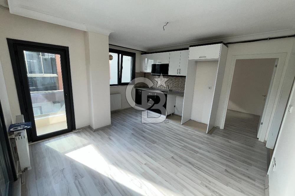 Ataşehir Esatpaşada Ulaşıma Yakın, 2+1 Açık Mutfak Kiralık Daire