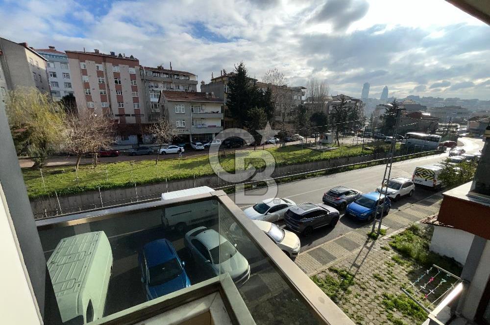 Ataşehir Esatpaşada Ulaşıma Yakın, 2+1 Açık Mutfak Kiralık Daire
