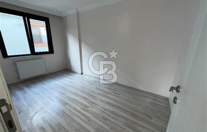 Ataşehir Esatpaşada Ulaşıma Yakın, 2+1 Açık Mutfak Kiralık Daire