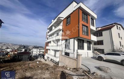 Başiskele Yeşilyurt Mah.de 3+1 Giriş Dublex Daire