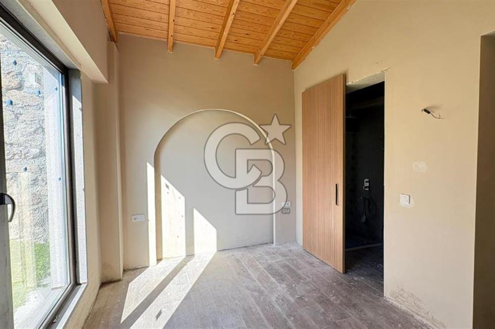 ÇANAKKALE AYVACIK BALABANLIDA MÜSTAKİL 3+1 VİLLA