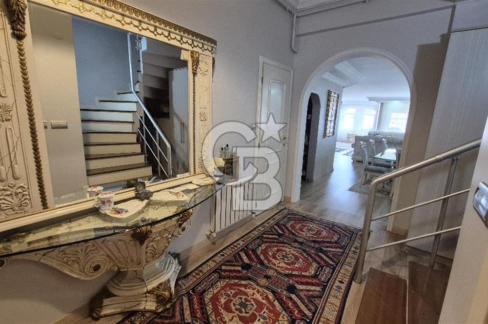 İZMİT KENT MEYDANI SİTEİÇİ OTOPARKLI 500M2 SATILIK ÇATI DUBLEKS