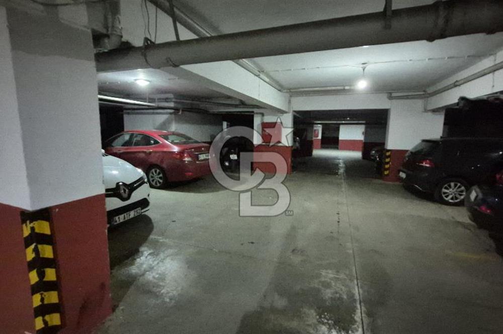 İZMİT KENT MEYDANI SİTEİÇİ OTOPARKLI 500M2 SATILIK ÇATI DUBLEKS