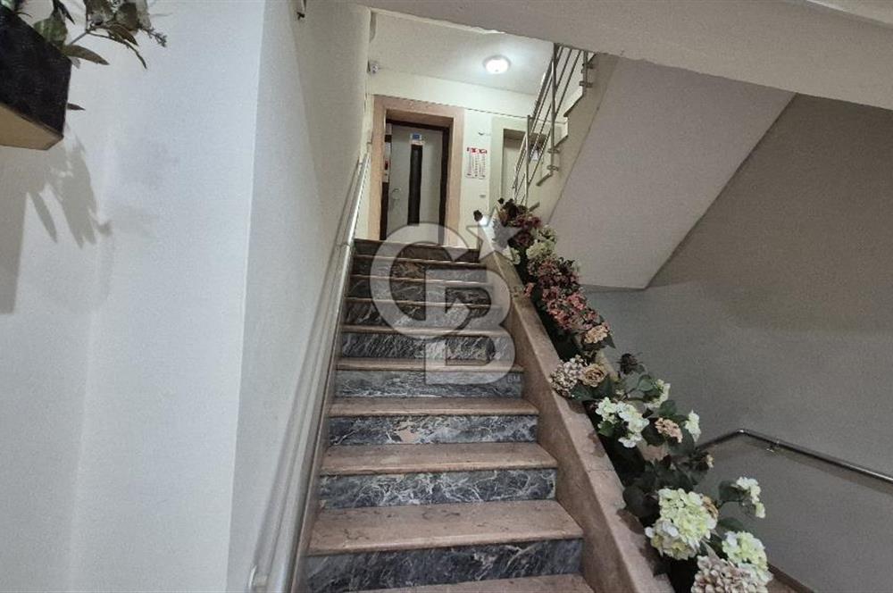 İZMİT KENT MEYDANI SİTEİÇİ OTOPARKLI 500M2 SATILIK ÇATI DUBLEKS