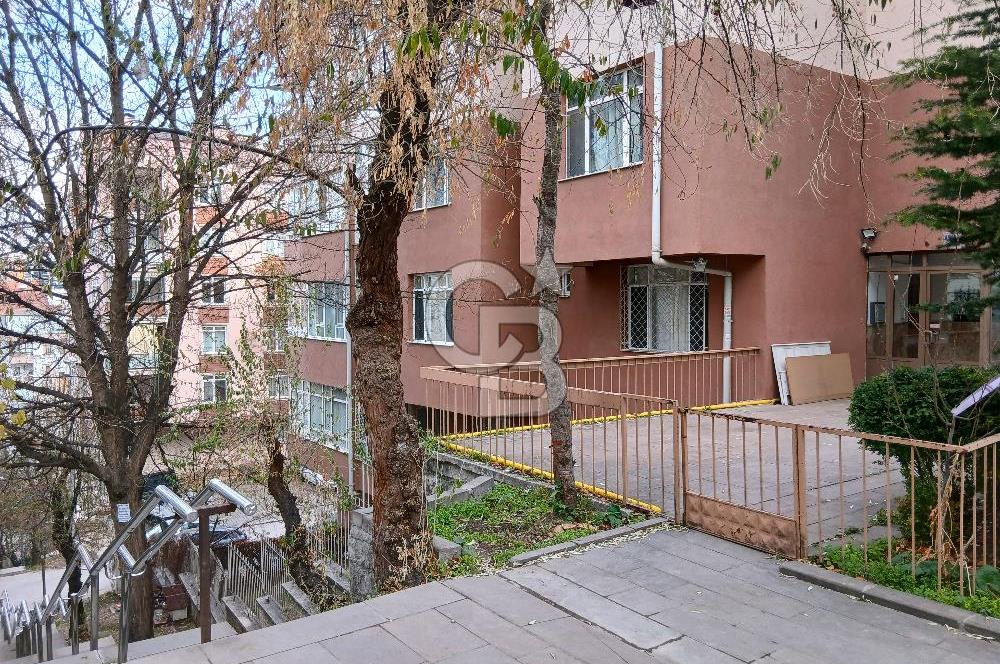 Kocatepe'de Göç İdaresi Çaprazı | Bağımsız Düz Giriş