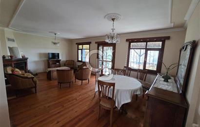 KARTEPE MAŞUKİYE SİTEİÇİ GÖL MANZARALI KİRALIK 5+1 BAHÇELİ VİLLA