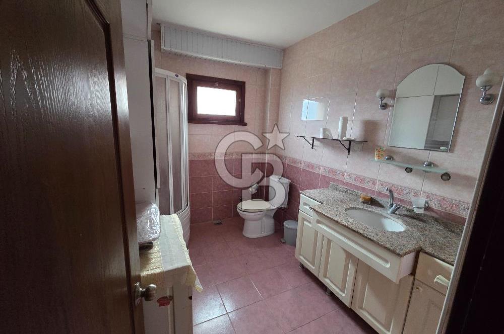 KARTEPE MAŞUKİYE SİTEİÇİ GÖL MANZARALI KİRALIK 5+1 BAHÇELİ VİLLA