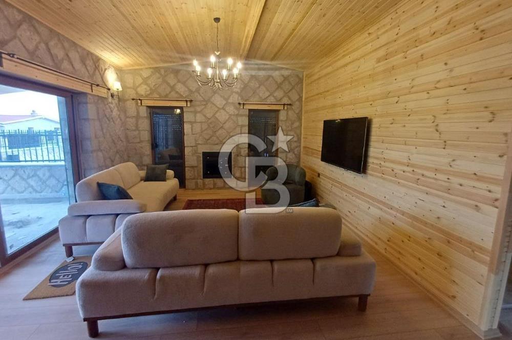 Sincan Temelli'de Site İçinde Satılık 2+1 Havuzlu Taş Villa