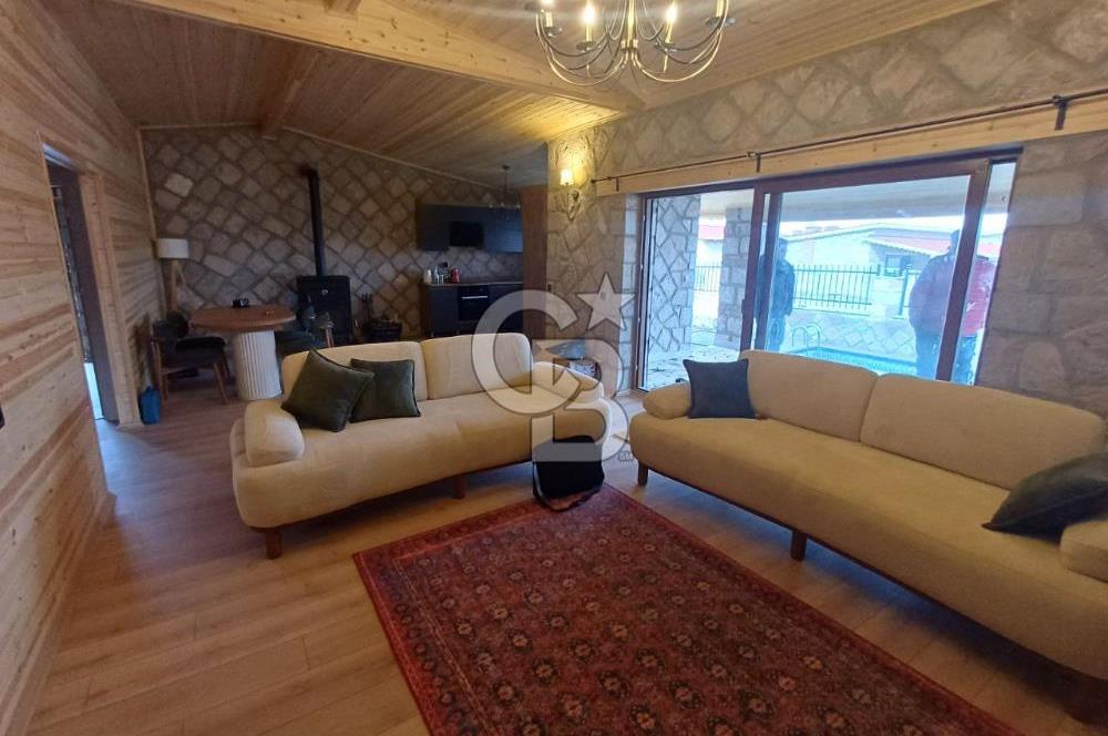 Sincan Temelli'de Site İçinde Satılık 2+1 Havuzlu Taş Villa