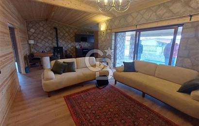 Sincan Temelli'de Site İçinde Satılık 2+1 Havuzlu Taş Villa