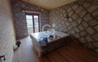 Sincan Temelli'de Site İçinde Satılık 2+1 Havuzlu Taş Villa