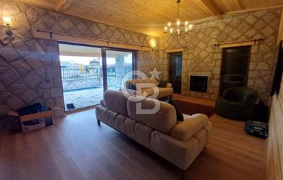 Sincan Temelli'de Site İçinde Satılık 2+1 Havuzlu Taş Villa