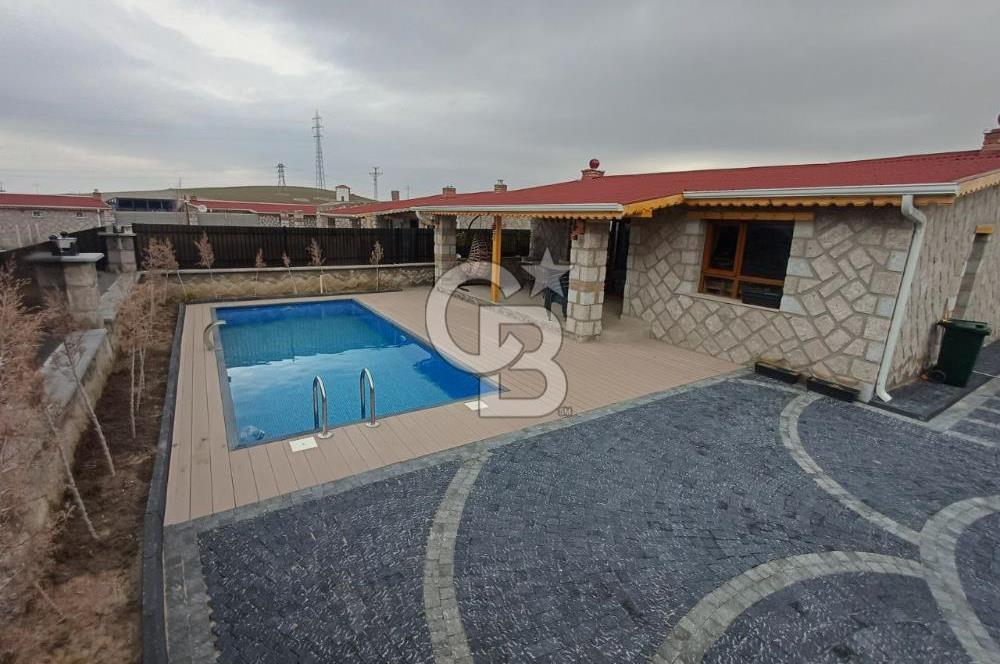 Sincan Temelli'de Site İçinde Satılık 2+1 Havuzlu Taş Villa