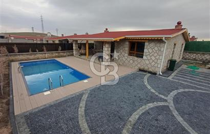 Sincan Temelli'de Site İçinde Satılık 2+1 Havuzlu Taş Villa