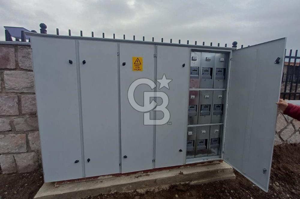 Sincan Temelli'de Site İçinde Satılık 2+1 Havuzlu Taş Villa