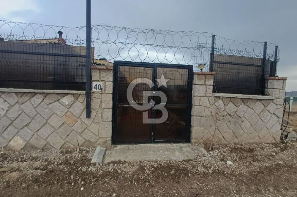 Sincan Temelli'de Site İçinde Satılık 2+1 Havuzlu Taş Villa