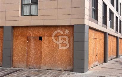 Suryapı Topkapı Evlerinde Girişe Yakın Butik Ticari Dükkan