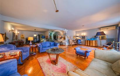 Nişantaşı Valikonağı Cad Üzerinde 275m2, 5+1 Konut / İşyerine Uygun Daire