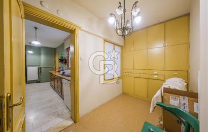 Nişantaşı Valikonağı Cad Üzerinde 275m2, 5+1 Konut / İşyerine Uygun Daire